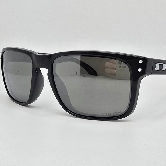 Oakley OO9102-E155 Holbrook Black Frame Prizm Black Iridium Lens Sunglasses 57mm - Picture 1 of 16